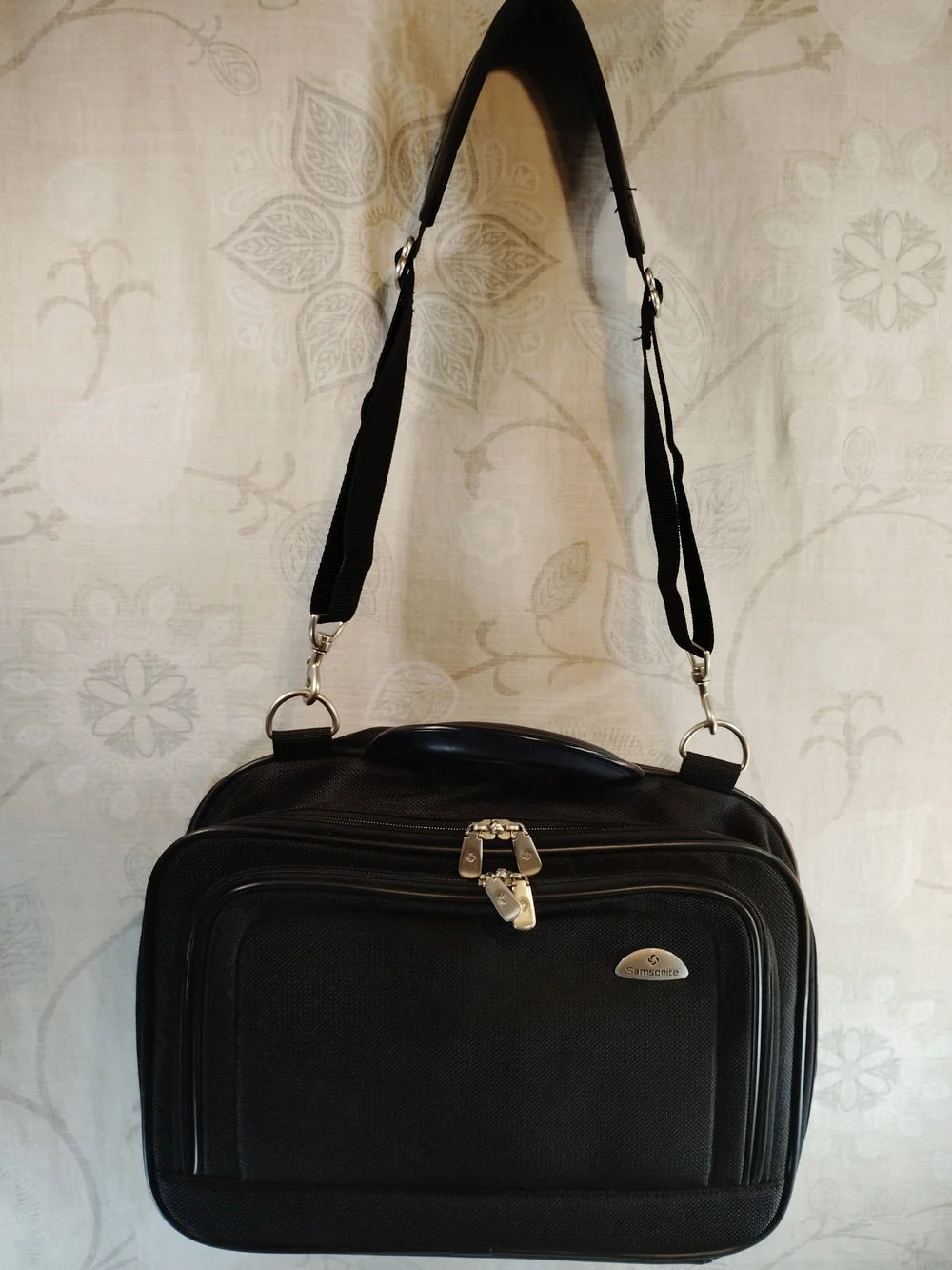 Samsonite briefcase padded